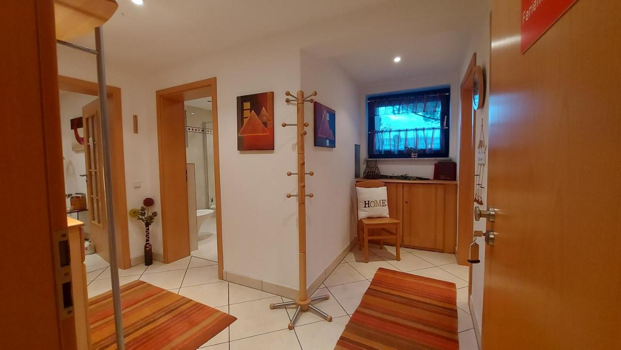 Ferienwohnung Zum Weinberg 그로스카를바흐 외부 사진