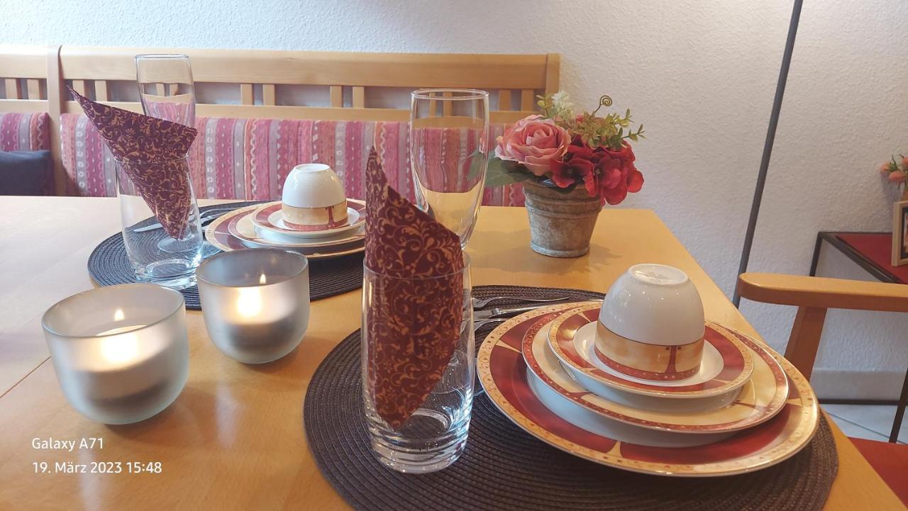 Ferienwohnung Zum Weinberg 그로스카를바흐 외부 사진